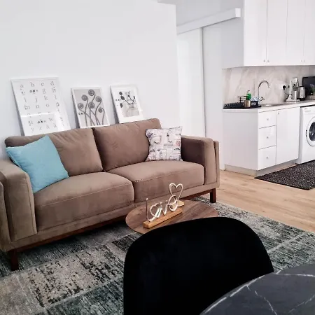 Stylish, Luxurious 2-bedroom Apt Appartement
