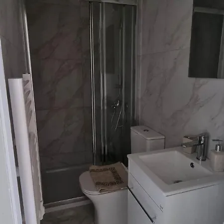 Stylish, Luxurious 2-bedroom Apt Appartement